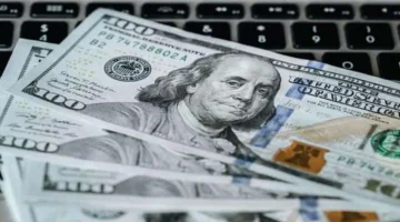 تراجع الدولار.. بورصات العراق تسجل ارتفاع الدينار أمام العملة الأميركية